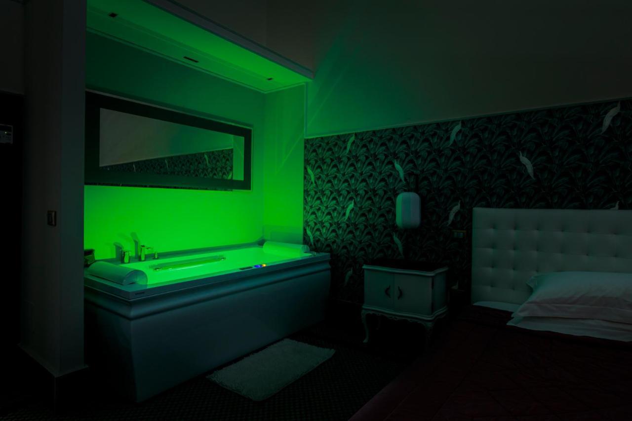 ミラッツォ マンツォーニ 46 オスピタリタ シチリアーナ Bed & Breakfast エクステリア 写真
